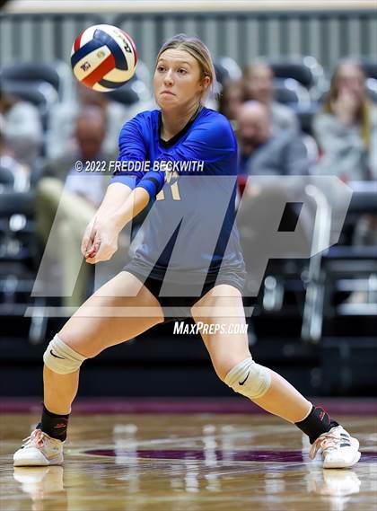 Thumbnail 1 in Windthorst vs. Schulenburg (UIL 2A Semifinal) photogallery.