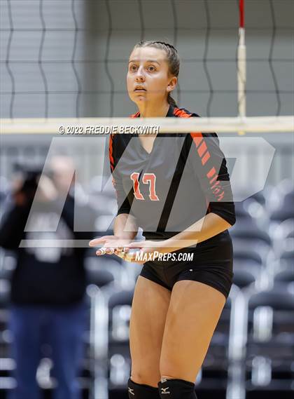 Thumbnail 1 in Windthorst vs. Schulenburg (UIL 2A Semifinal) photogallery.