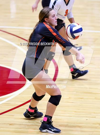Thumbnail 2 in Windthorst vs. Schulenburg (UIL 2A Semifinal) photogallery.