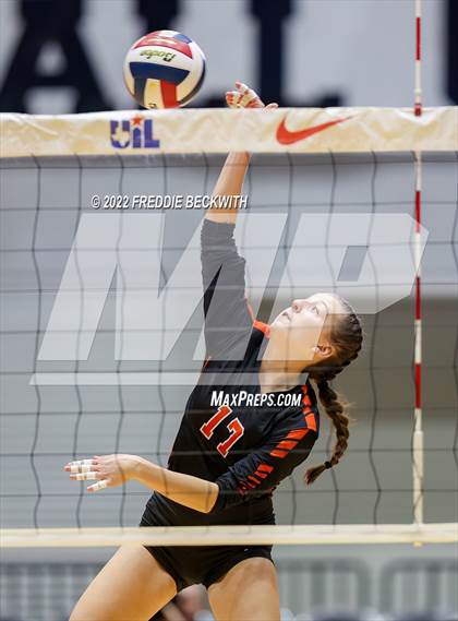 Thumbnail 2 in Windthorst vs. Schulenburg (UIL 2A Semifinal) photogallery.