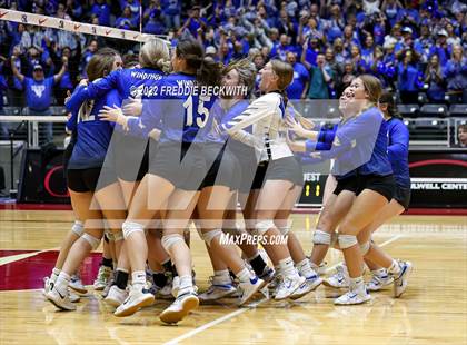 Thumbnail 2 in Windthorst vs. Schulenburg (UIL 2A Semifinal) photogallery.