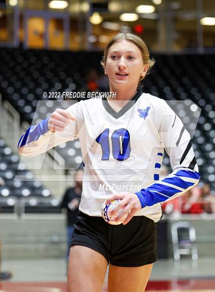 Thumbnail 1 in Windthorst vs. Schulenburg (UIL 2A Semifinal) photogallery.