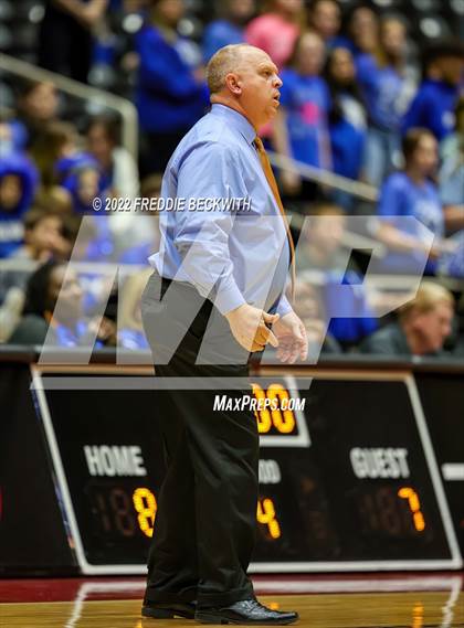 Thumbnail 1 in Windthorst vs. Schulenburg (UIL 2A Semifinal) photogallery.