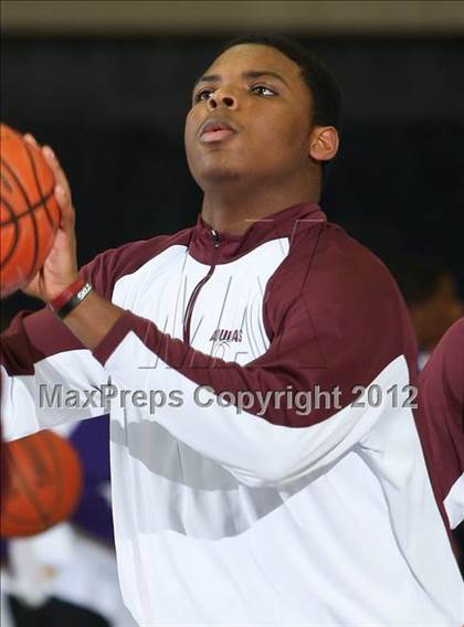 Thumbnail 1 in Aquinas Institute vs. East (NYSPHSAA Class AA Qualifier) photogallery.