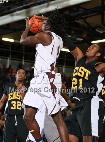 Thumbnail 2 in Aquinas Institute vs. East (NYSPHSAA Class AA Qualifier) photogallery.