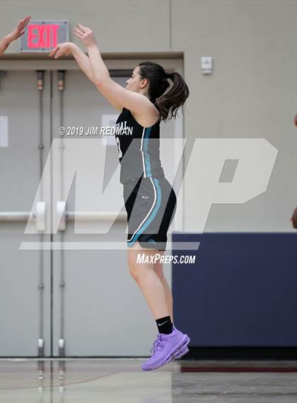 Thumbnail 3 in Pasadena Memorial vs. Sam Rayburn (McDonald's Texas Invitational) photogallery.