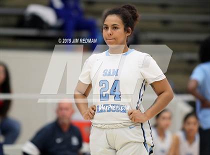 Thumbnail 1 in Pasadena Memorial vs. Sam Rayburn (McDonald's Texas Invitational) photogallery.