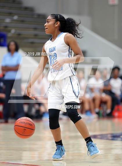 Thumbnail 1 in Pasadena Memorial vs. Sam Rayburn (McDonald's Texas Invitational) photogallery.