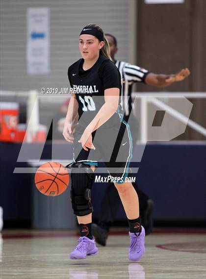 Thumbnail 2 in Pasadena Memorial vs. Sam Rayburn (McDonald's Texas Invitational) photogallery.