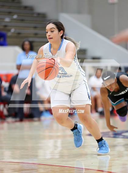 Thumbnail 1 in Pasadena Memorial vs. Sam Rayburn (McDonald's Texas Invitational) photogallery.