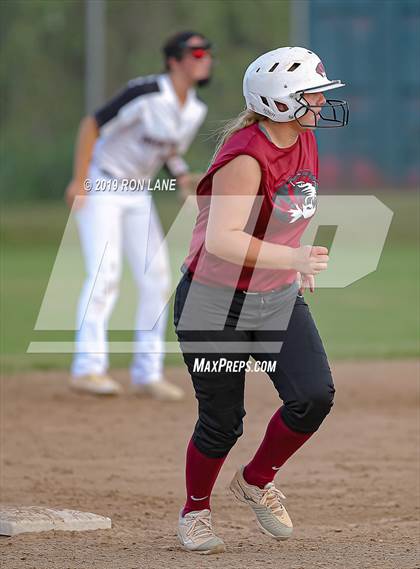 Thumbnail 3 in Mustang vs. Tuttle photogallery.