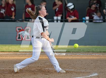 Thumbnail 3 in Mustang vs. Tuttle photogallery.