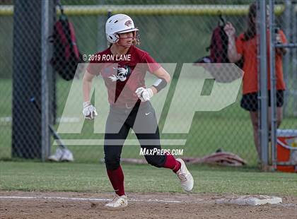 Thumbnail 1 in Mustang vs. Tuttle photogallery.