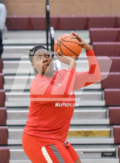 Thumbnail 1 in Arbor View vs Faith Lutheran photogallery.