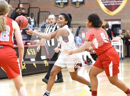 Thumbnail 2 in Arbor View vs Faith Lutheran photogallery.