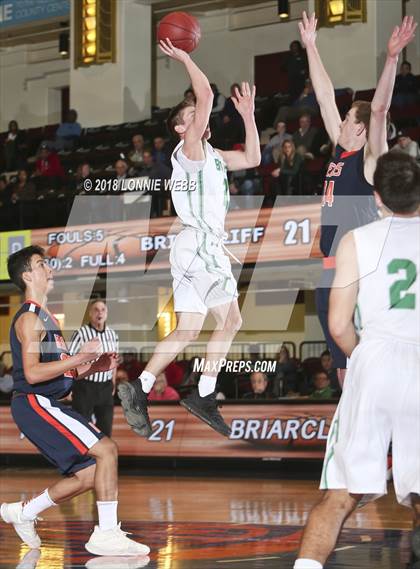 Thumbnail 1 in Briarcliff vs Irvington (Section 1 Class B Semifinal) photogallery.