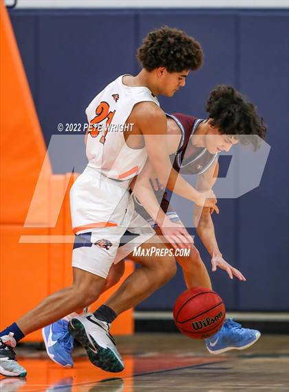 Thumbnail 3 in Riverview vs Bradenton Christian School photogallery.