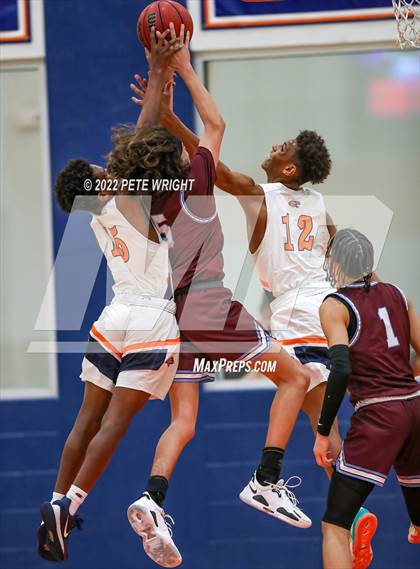 Thumbnail 3 in Riverview vs Bradenton Christian School photogallery.