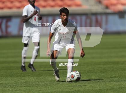 Thumbnail 1 in Judge Memorial vs. Morgan (UHSAA 3A Final) photogallery.