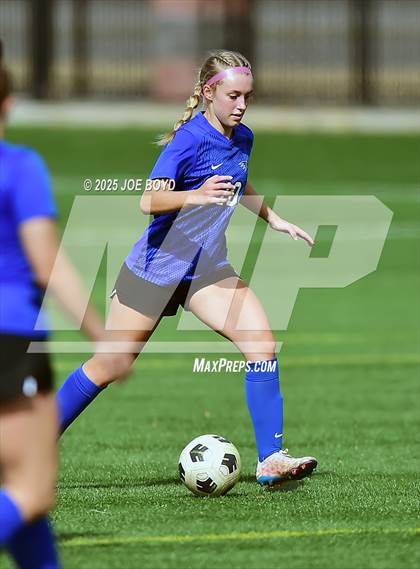 Thumbnail 2 in Florence vs. Glencoe (River City Shootout) photogallery.