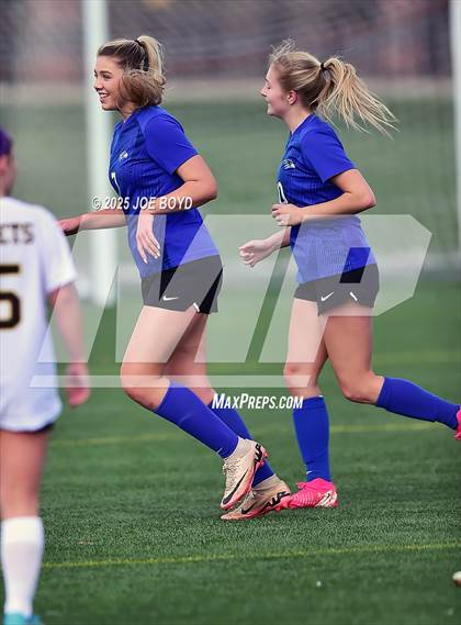 Thumbnail 3 in Florence vs. Glencoe (River City Shootout) photogallery.