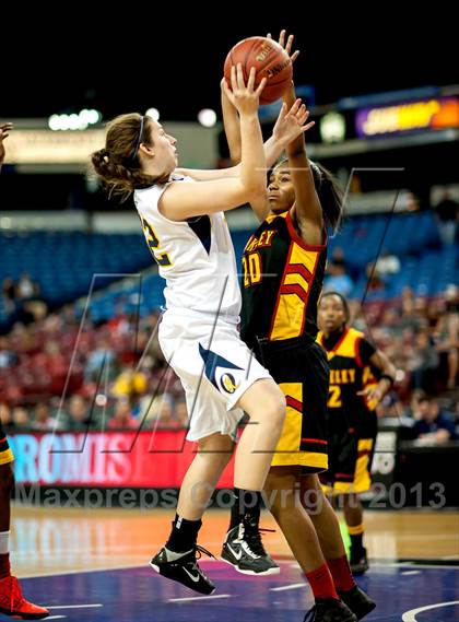 Thumbnail 2 in Berkeley vs. Oak Ridge (CIF NorCal Regional D1 Final) photogallery.