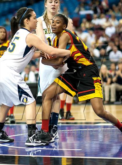 Thumbnail 1 in Berkeley vs. Oak Ridge (CIF NorCal Regional D1 Final) photogallery.