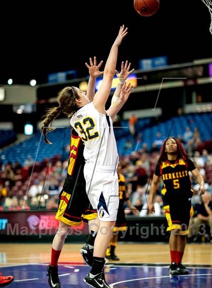 Thumbnail 1 in Berkeley vs. Oak Ridge (CIF NorCal Regional D1 Final) photogallery.