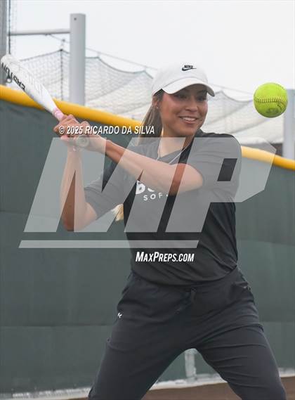 Thumbnail 2 in Cy-Fair vs. Katy (UIL Softball 6A D1 Area) photogallery.