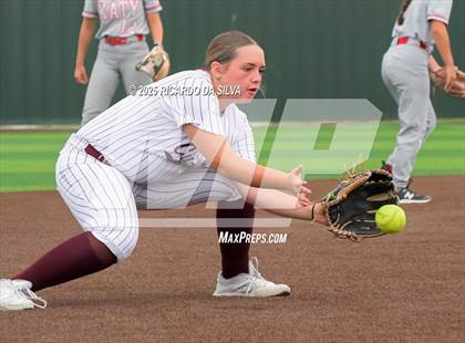 Thumbnail 3 in Cy-Fair vs. Katy (UIL Softball 6A D1 Area) photogallery.
