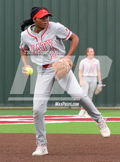 Thumbnail 3 in Cy-Fair vs. Katy (UIL Softball 6A D1 Area) photogallery.
