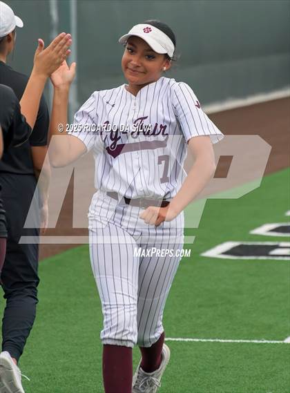 Thumbnail 2 in Cy-Fair vs. Katy (UIL Softball 6A D1 Area) photogallery.