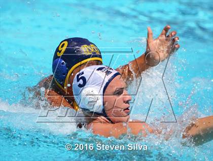 Thumbnail 2 in Mater Dei Catholic vs. Mira Mesa (11th Annual Draz Classic) photogallery.