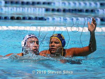Thumbnail 1 in Mater Dei Catholic vs. Mira Mesa (11th Annual Draz Classic) photogallery.