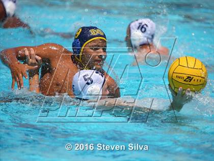 Thumbnail 1 in Mater Dei Catholic vs. Mira Mesa (11th Annual Draz Classic) photogallery.