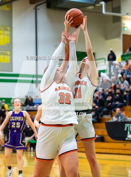 Thumbnail 3 in Columbia vs. Rainier (WIAA 2 Regional Playoff) photogallery.