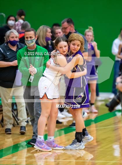 Thumbnail 3 in Columbia vs. Rainier (WIAA 2 Regional Playoff) photogallery.