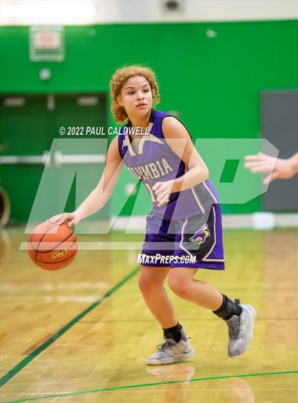 Thumbnail 3 in Columbia vs. Rainier (WIAA 2 Regional Playoff) photogallery.