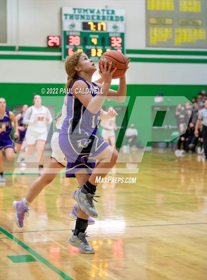 Thumbnail 3 in Columbia vs. Rainier (WIAA 2 Regional Playoff) photogallery.