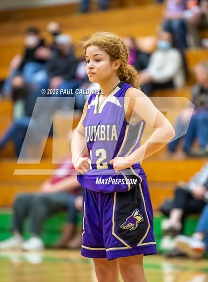 Thumbnail 3 in Columbia vs. Rainier (WIAA 2 Regional Playoff) photogallery.