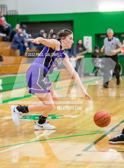 Thumbnail 3 in Columbia vs. Rainier (WIAA 2 Regional Playoff) photogallery.