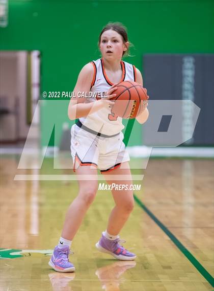 Thumbnail 2 in Columbia vs. Rainier (WIAA 2 Regional Playoff) photogallery.
