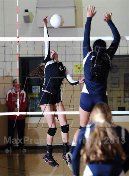 Thumbnail 1 in La Salle @ Flintridge Sacred Heart (CIF SS D1A Semifinal) photogallery.