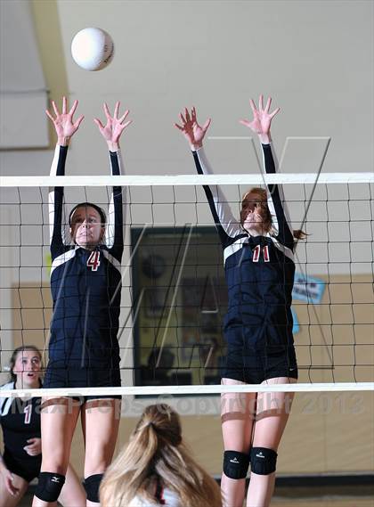 Thumbnail 3 in La Salle @ Flintridge Sacred Heart (CIF SS D1A Semifinal) photogallery.