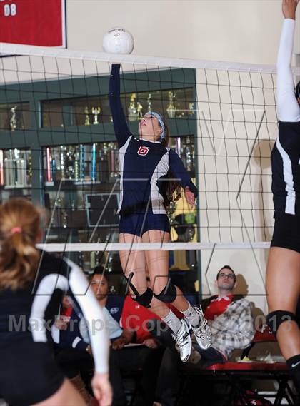 Thumbnail 2 in La Salle @ Flintridge Sacred Heart (CIF SS D1A Semifinal) photogallery.