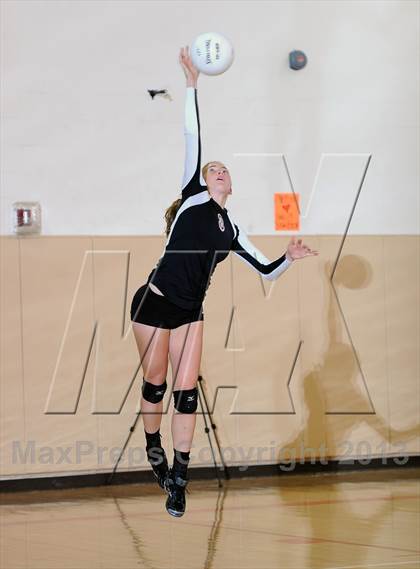 Thumbnail 3 in La Salle @ Flintridge Sacred Heart (CIF SS D1A Semifinal) photogallery.