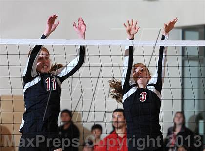 Thumbnail 2 in La Salle @ Flintridge Sacred Heart (CIF SS D1A Semifinal) photogallery.