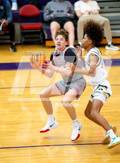 Thumbnail 1 in Ravenscroft vs Davidson Day (John Wall Holiday Invitational) photogallery.