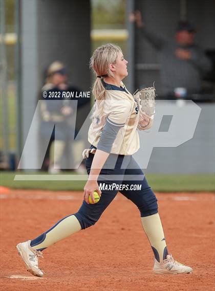 Thumbnail 1 in Southmoore @ Mustang photogallery.
