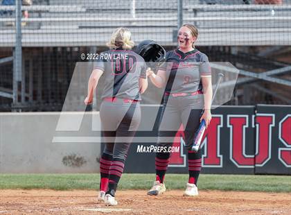 Thumbnail 1 in Southmoore @ Mustang photogallery.